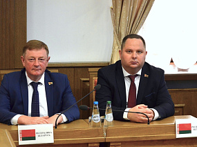 Торжественная церемония принесения присяги вновь назначенным судьёй Суда Евразийского экономического союза от Кыргызской Республики Джунушпаевым Кыдыком Карыбаевичем 23 июня 2025 года